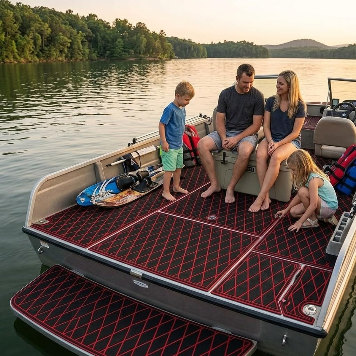 focean-diamond-black-red — family boat scene; FOCEAN Amazon original scene, 2000 × 2000
